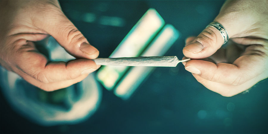 Hur du avgör vilken storlek på rullpapper som ger en perfekt rök How To Determine The Best Size Rolling Paper For A Perfect Smoke