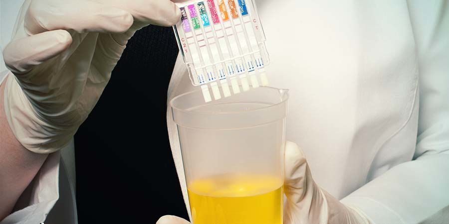 Under ett drogtest During a drug test