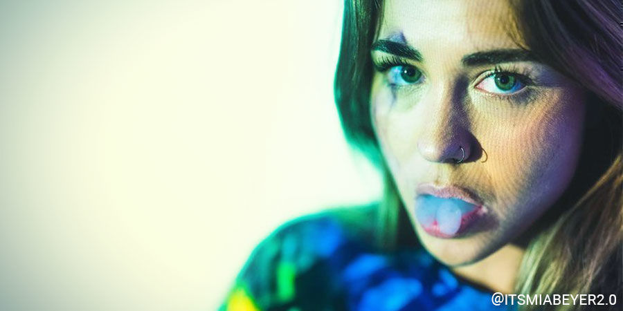 @Itsmiabeyer2.0 Topp kvinnliga cannabisinfluerare på Instagram: @Itsmiabeyer2.0