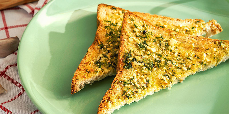 Ganja-vitlöksbröd GANJA GARLIC TOAST