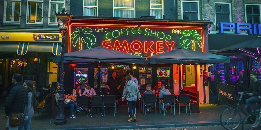 Amsterdams coffeeshops Amsterdam Smoke Spots: Coffeeshops