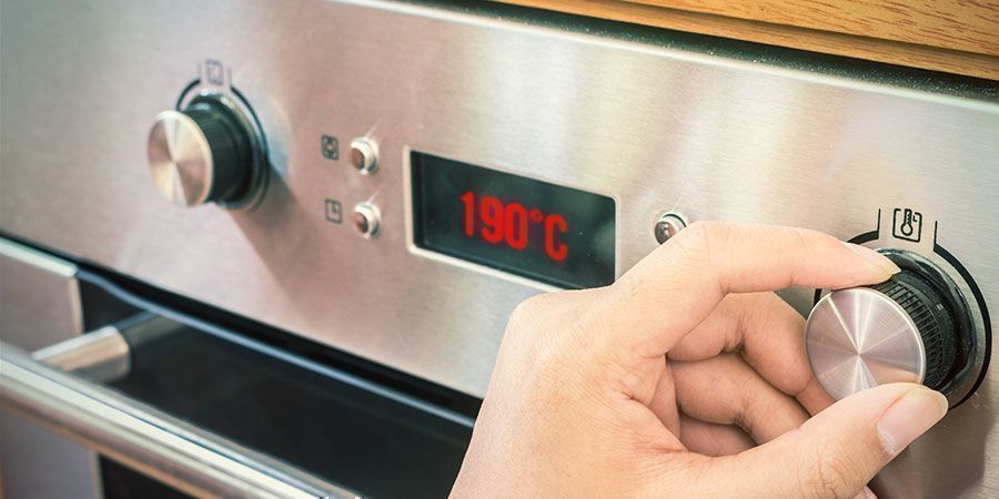 Matlagning eller bakning vid för hög temperatur Cooking Or Baking At Too High A Temperature