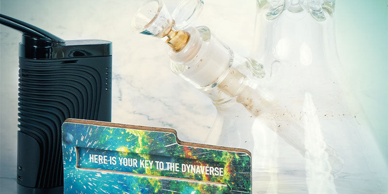 Att kombinera en vaporizer och bong Att kombinera en vaporizer och bong
