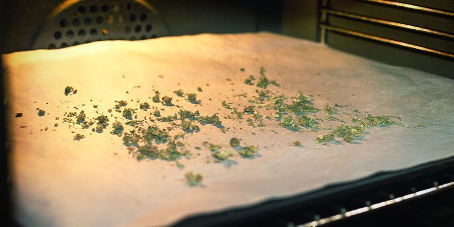 Cannabiskoncentrat och ätbara: dekarboxylera vid behov
