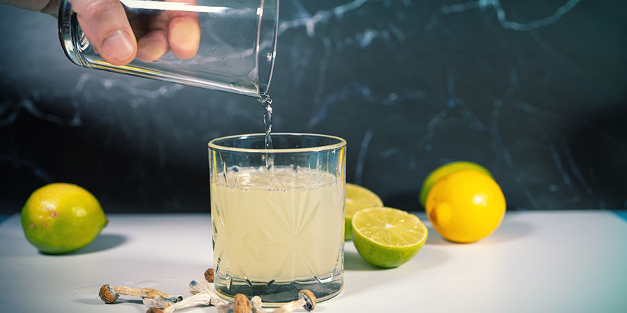 Tillsätt vatten eller te i saften Lemon Tek Directions: Add Water Or Tea To Your Juice