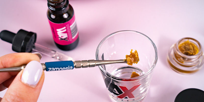 Blanda koncentratet med Wax Liquidizer Mix the concentrate with Wax Liquidizer