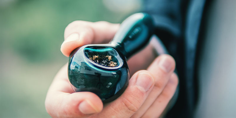 Vad är avkarboxylerade (eller aktiverade) cannabinoider? What Are Decarbed (Or Activated) Cannabinoids?