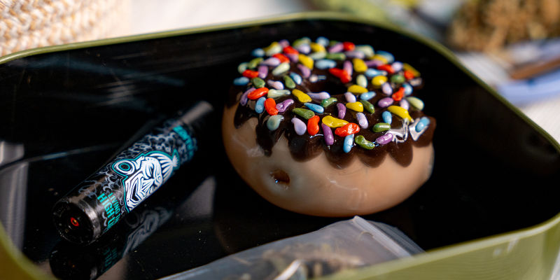 Glaspipa Donut Bite Me Glass Pipe Donut Bite Me