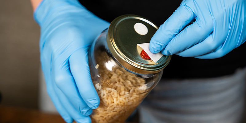 Inokulera Inoculate