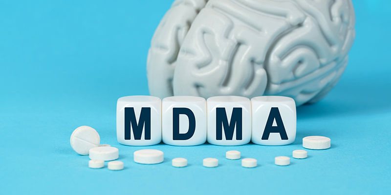 Vad orsakar en MDMA-baksmälla? What Causes And MDMA Hangover?