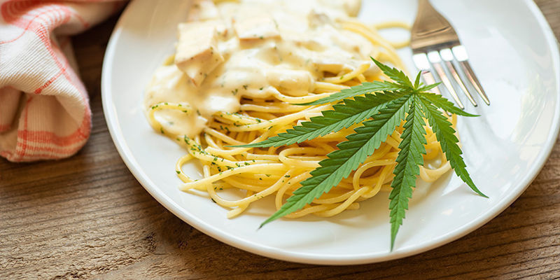 S&aring; arrangerar du en cannabismiddag