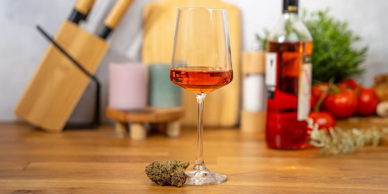 Passar vin bra med cannabis? Does Wine Pair Well With Weed?