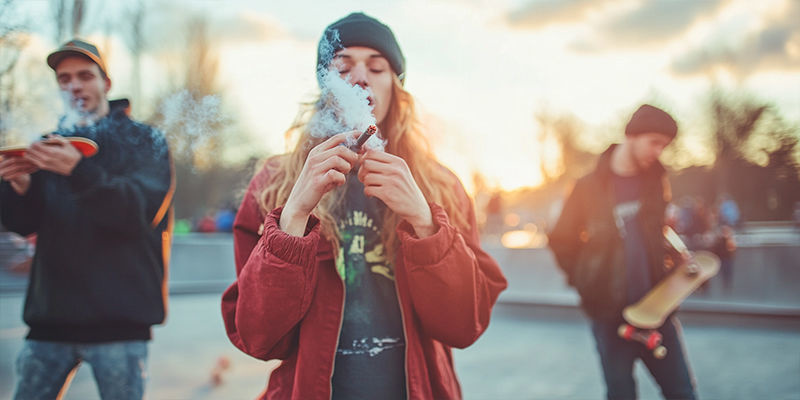 Skateboarding och cannabis: inget slår en blunt to fakie Skateboarding And Cannabis: Nothing Beats A Blunt To Fakie