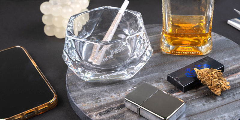 Varför använda ett askfat? Why Use An Ashtray?