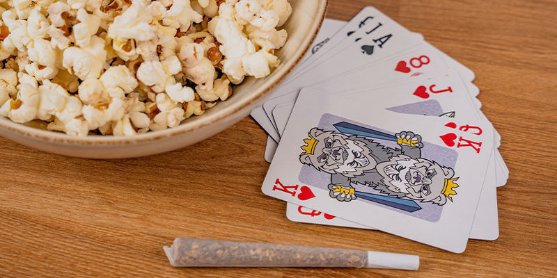 Så skapar du den perfekta cannabisinfuserade spelkvällen How To Create The Perfect Cannabis-Infused Game Night