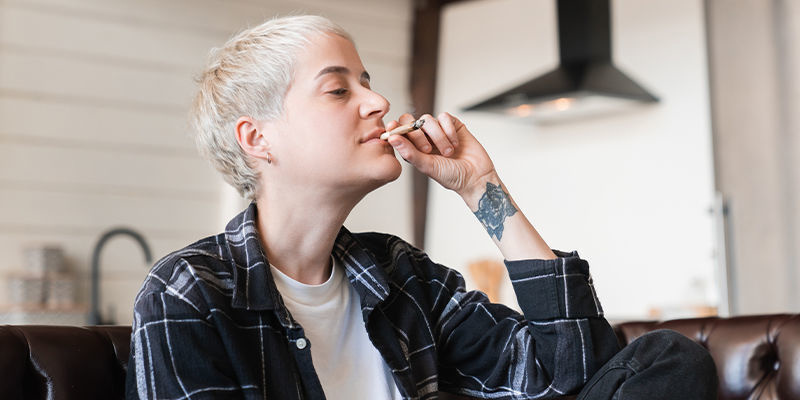 Att hitta balans och nå framgång som en högfungerande stoner Att hitta balans och nå framgång som en högfungerande stoner