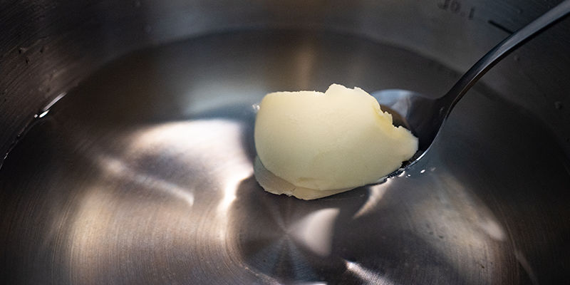 Tillsätt 2 matskedar smör eller kokosolja Add 2 Tablespoons Of Butter Or Coconut Oil