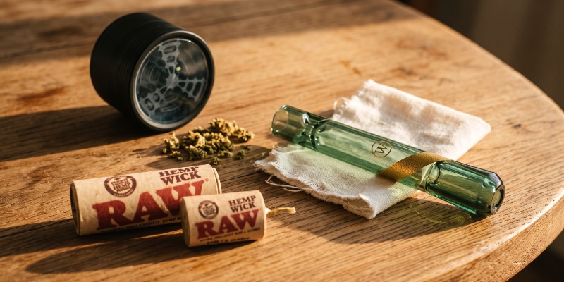 S&aring; anv&auml;nder du en chillum &ndash; steg f&ouml;r steg