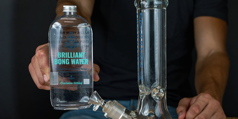Använd Brilliant Bong Water Use Brilliant Bong Water