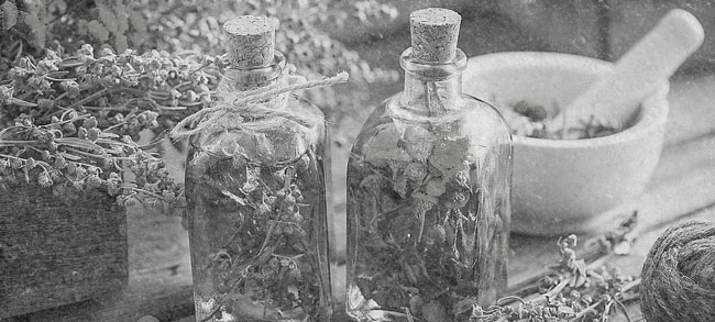 Absintens historia och faror HISTORY AND DANGERS OF ABSINTHE