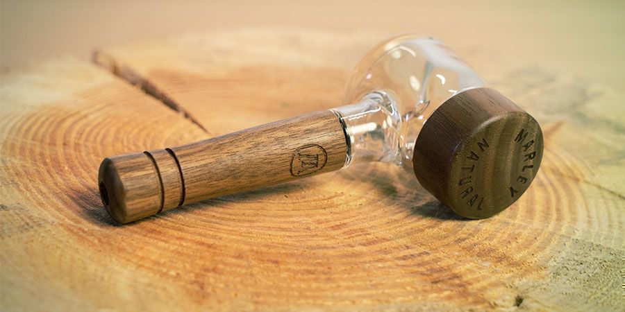 Piprekommendation för cannabis: Hybrid glas-/träpipa Wave