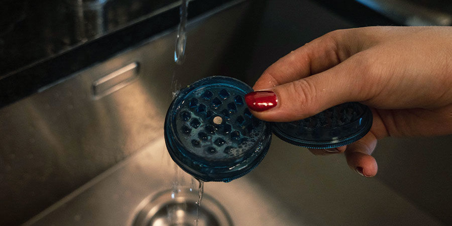 Så rengör du en plastkvarn Så rengör du en plastkvarn