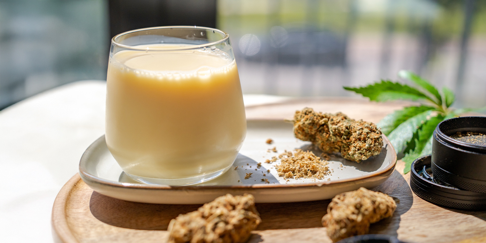 Steg 1: Gör din cannabismjölk Steg 1: Gör din cannabismjölk