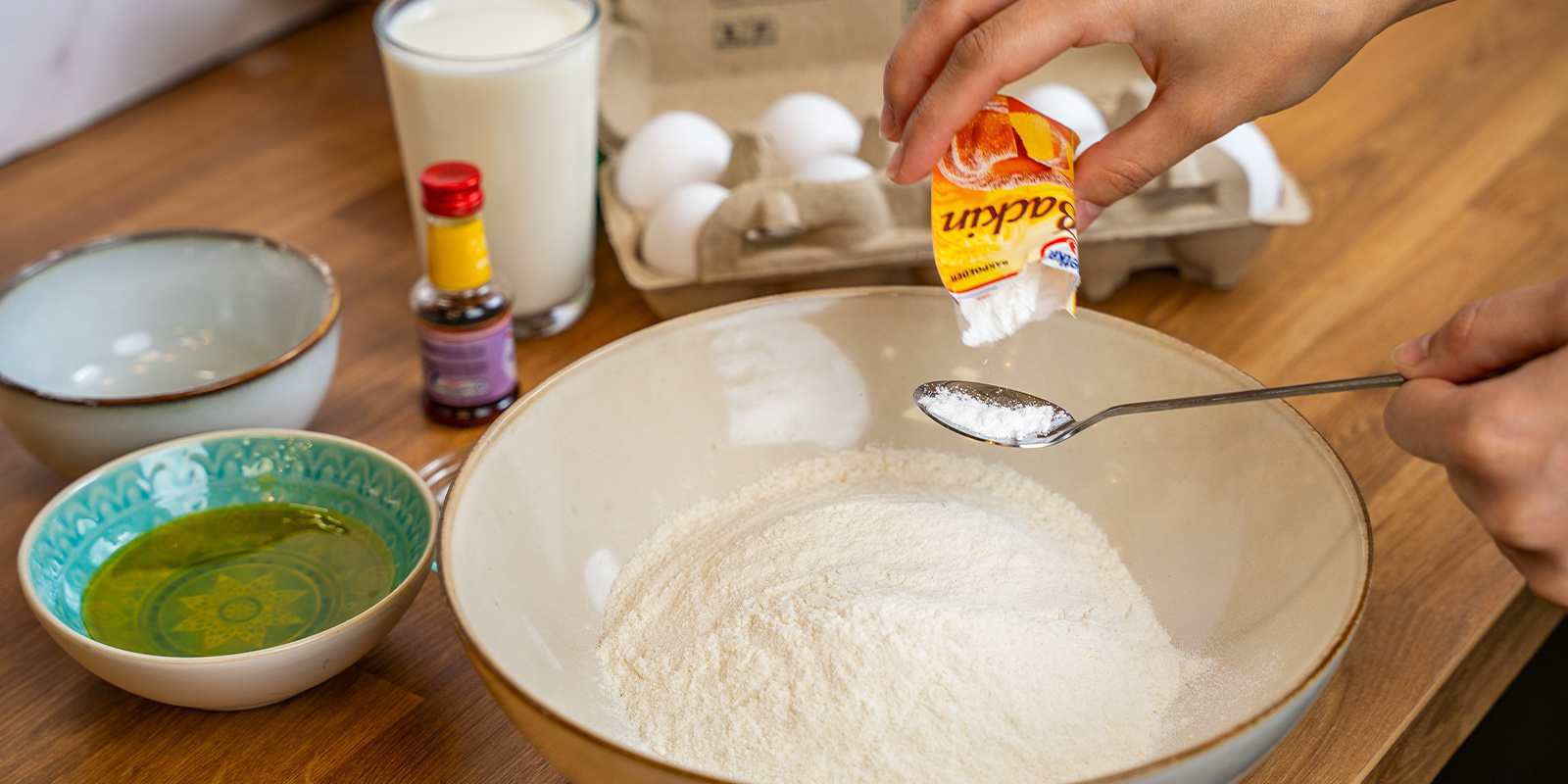 Blanda de torra ingredienserna Combine the dry ingredients