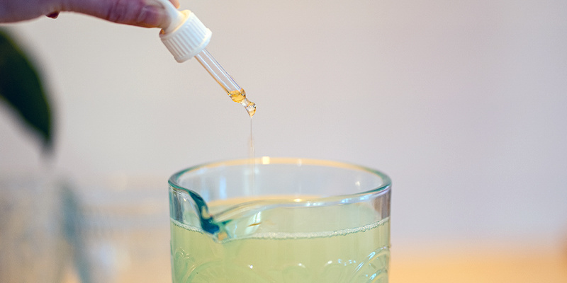 Till sist behöver vi tillsätta tinkturen Lastly, We Need To Add In The Tincture