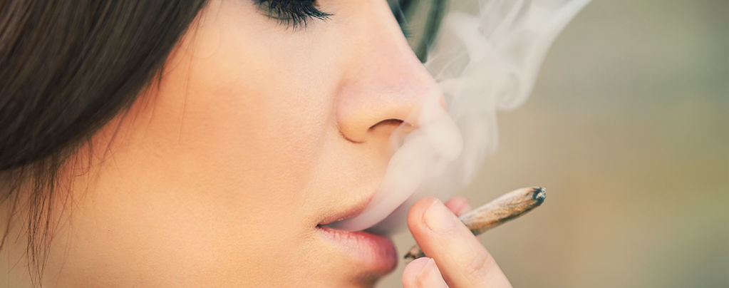 Women And Weed