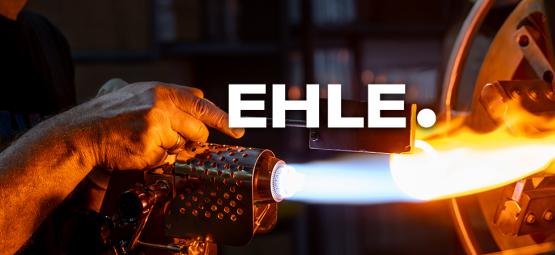 EHLE glasbongar – mästare på glasblåst hantverk